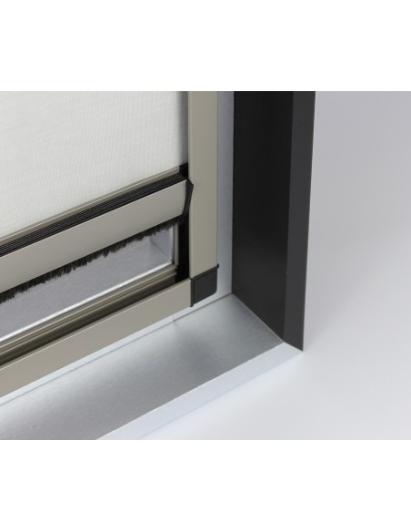 Tenda verticale a molla oscurante modello Acqua